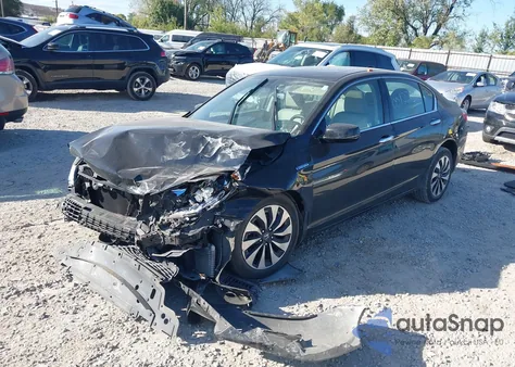 2014 Honda Accord Hybrid Touring z USA, uszkodzony, nr VIN 1HGCR6F7XEA001220